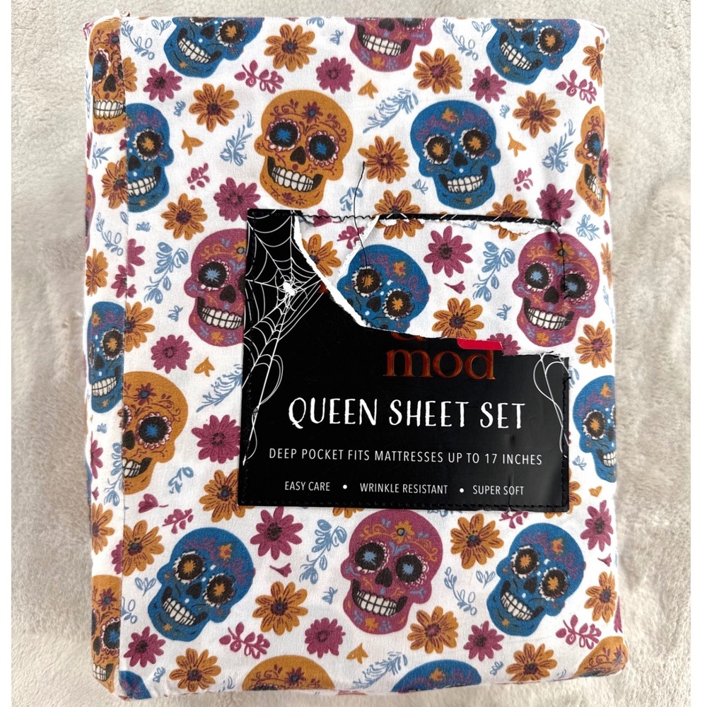 Mellow & Mod Queen Sheet Set Sugar Skull Floral 4 Piece Halloween White